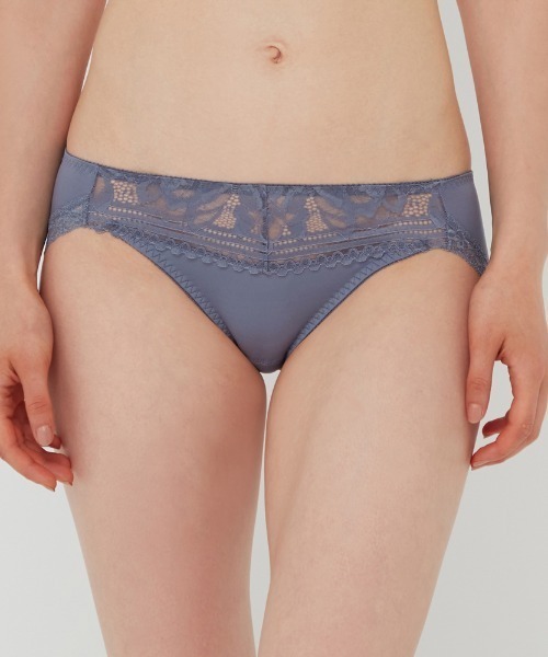 セール】フロントホック×背中デザインしっかり盛って、デコルテ