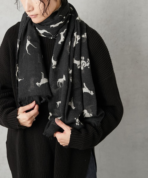 Glen Prince（グレンプリンス）の「【GLEN PRINCE（グレン プリンス）】ストール　イヌ柄（ストール/ショール・レディース・ブラック・FREE）」の14枚目の写真