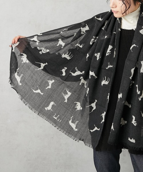 Glen Prince（グレンプリンス）の「【GLEN PRINCE（グレン プリンス）】ストール　イヌ柄（ストール/ショール・レディース・ブラック・FREE）」の11枚目の写真