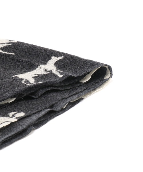 Glen Prince（グレンプリンス）の「【GLEN PRINCE（グレン プリンス）】ストール　イヌ柄（ストール/ショール・レディース・ブラック・FREE）」の10枚目の写真