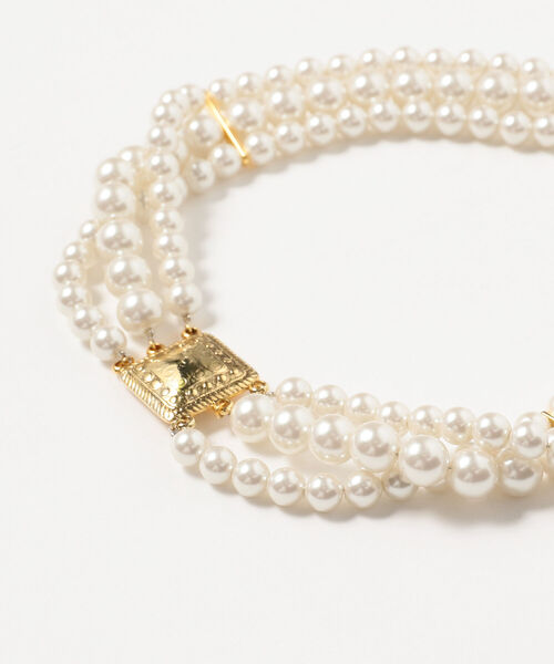 Ray BEAMS(レイビームス)の「Ray BEAMS / 3連パール チョーカー ホワイト(チョーカー・レディース・ホワイト・ONE SIZE)」の3枚目の写真