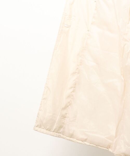 Monocoro toppi（モノコロトッピ）の「中綿入り キャンディースリーブ ノーカラー ロング トレンチコート（トレンチコート・レディース・ブラック/ベージュ/アイボリー・M/L）」の6枚目の写真