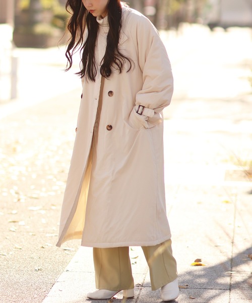 Monocoro toppi（モノコロトッピ）の「中綿入り キャンディースリーブ ノーカラー ロング トレンチコート（トレンチコート・レディース・ブラック/ベージュ/アイボリー・M/L）」の13枚目の写真