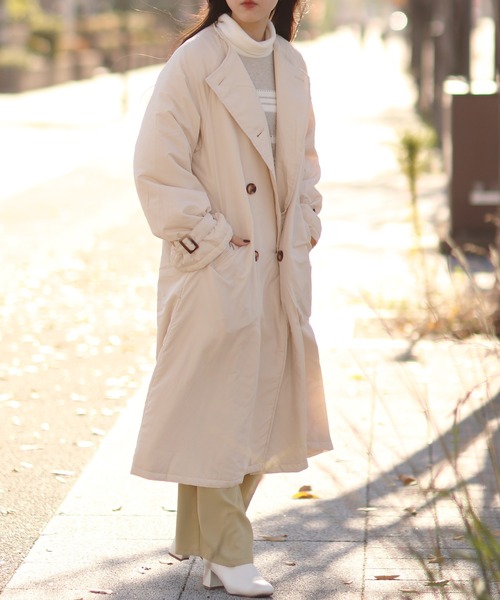 Monocoro toppi（モノコロトッピ）の「中綿入り キャンディースリーブ ノーカラー ロング トレンチコート（トレンチコート・レディース・ブラック/ベージュ/アイボリー・M/L）」の17枚目の写真