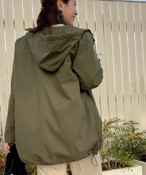 SHOO・LA・RUE（シューラルー）の「◆【M-3L/2点セット】ライトダウンジャケット付きマウンテンパーカー（ブルゾン・レディース・サンドベージュ/カーキ/ブラック・02/03/04/05）」の6枚目の写真