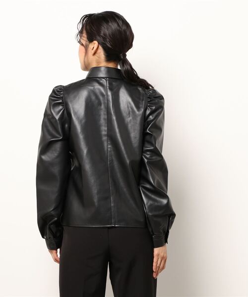 LAGUA GEM（ラグアジェム）の「FRONT BUTTON F/LEATHER TOPS（シャツ/ブラウス・レディース・ブラック/アイボリー・FREE）」の16枚目の写真
