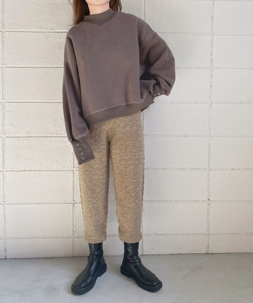 Bab（バブ）の「裏起毛プチハイネックスウェット（スウェット・レディース・チャコールグレー/ピンク/ブルー/アイボリー・M）」の5枚目の写真