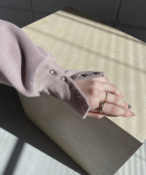 Bab（バブ）の「裏起毛プチハイネックスウェット（スウェット・レディース・チャコールグレー/ピンク/ブルー/アイボリー・M）」の8枚目の写真