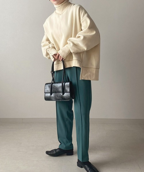 Bab（バブ）の「裏起毛プチハイネックスウェット（スウェット・レディース・チャコールグレー/ピンク/ブルー/アイボリー・M）」の9枚目の写真