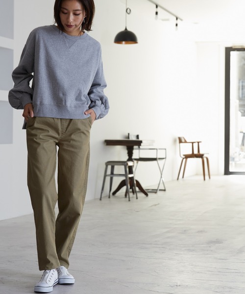 OMNES（オムネス）の「テーパードストレッチイージーパンツ 10分丈（その他パンツ・レディース・ホワイト/ブラック/ベージュ/ネイビー/グレー/オリーブ/ブルーグレー/キャメル/チャコール/カーキ・SMALL/MEDIUM）」の12枚目の写真