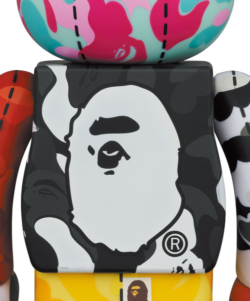 BE@RBRICK(ベアブリック)の「BE@RBRICK BAPE(R) CAMO 28TH ANNIVERSARY MULTI 400% 3(フィギュア・メンズ・その他・FREE)」の2枚目の写真