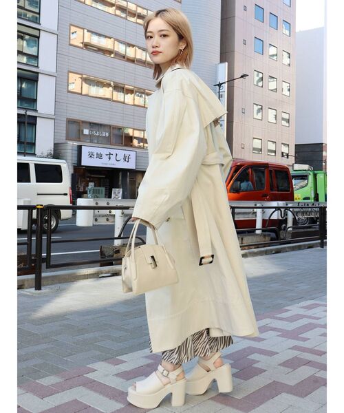 MURUA（ムルーア）の「フェイクレザーミニハンドバッグ（ハンドバッグ・レディース・ブラック/アイボリー・FREE）」の18枚目の写真