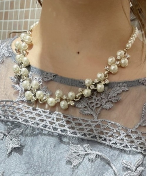 Cupid Heart（キューピッドハート）の「【Cupid Heart】結婚式アクセサリー　ジャスマンネックレス（ネックレス・レディース・シルバー/ゴールド・MEDIUM）」の2枚目の写真