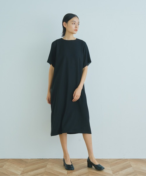 WHYTO.（ホワイト）の「「WHYTO. / ホワイト」シアースリーブタックドレス"Sheer Sleeve Tuck Dress"（ワンピース・レディース・ブラック/グレイッシュベージュ/ネイビー・38/36）」の13枚目の写真
