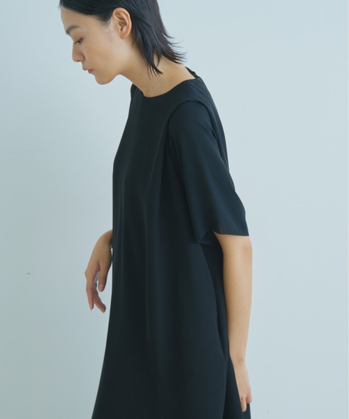 WHYTO.（ホワイト）の「「WHYTO. / ホワイト」シアースリーブタックドレス"Sheer Sleeve Tuck Dress"（ワンピース・レディース・ブラック/グレイッシュベージュ/ネイビー・38/36）」の18枚目の写真