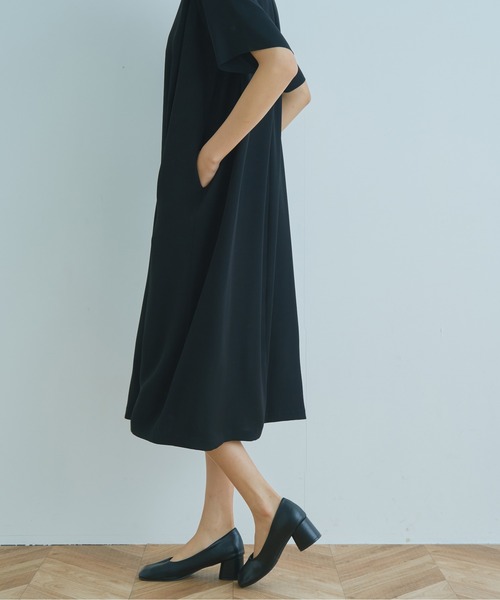 WHYTO.（ホワイト）の「「WHYTO. / ホワイト」シアースリーブタックドレス"Sheer Sleeve Tuck Dress"（ワンピース・レディース・ブラック/グレイッシュベージュ/ネイビー・38/36）」の20枚目の写真