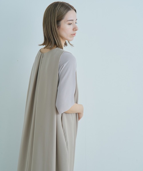 WHYTO.（ホワイト）の「「WHYTO. / ホワイト」シアースリーブタックドレス"Sheer Sleeve Tuck Dress"（ワンピース・レディース・ブラック/グレイッシュベージュ/ネイビー・38/36）」の22枚目の写真