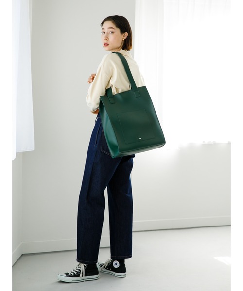 koe（コエ）の「フロントポケットスクエアトート*（トートバッグ