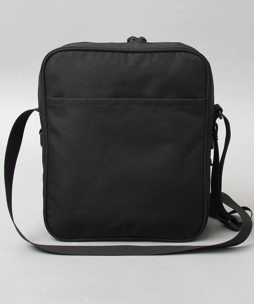 YAKPAK（ヤックパック）の「YAKPAK / ヤックパック / 撥水 600Dポリエステル / 縦型 ボックス ショルダーバッグ / white labela / ホワイトレーベル / BOX SHOULDER（ショルダーバッグ・メンズ・ブラック・FREE）」の3枚目の写真