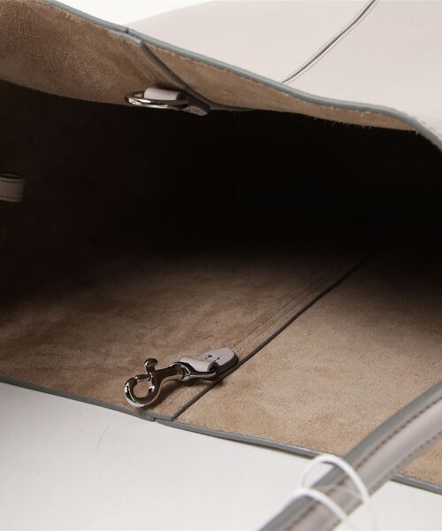 J&M Davidson（ジェイアンドエムデヴィッドソン）の「アップル バッグ（トートバッグ・レディース・ライトグレー・FREE）」の17枚目の写真