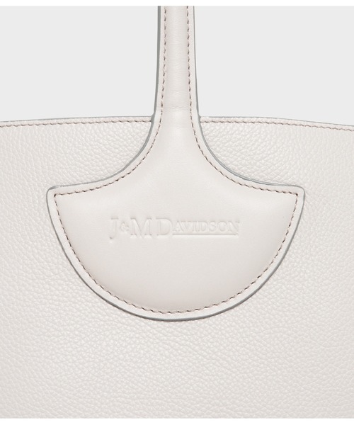 J&M Davidson（ジェイアンドエムデヴィッドソン）の「アップル バッグ（トートバッグ・レディース・ライトグレー・FREE）」の2枚目の写真