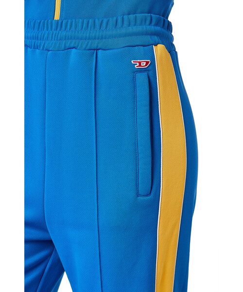 DIESEL（ディーゼル）の「レディース スウェットトラックパンツ サイドライン ワイドフィット（その他パンツ・レディース・ブラック・X-SMALL/XX-SMALL/MEDIUM/SMALL）」の9枚目の写真