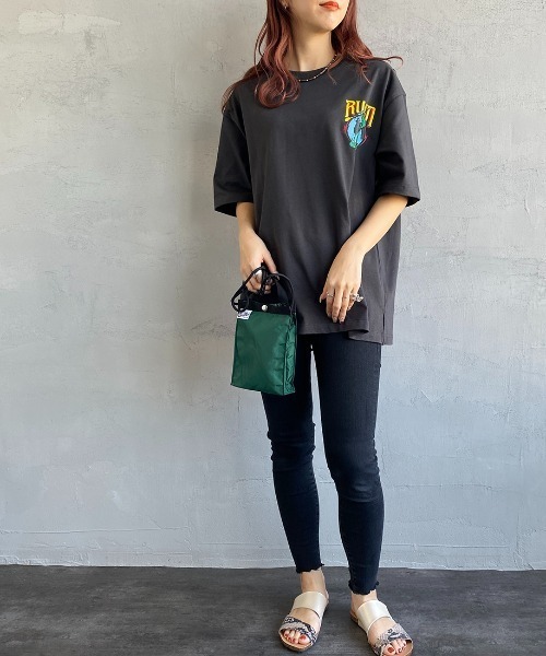 RVCA（ルーカ）の「[RVCA/ルーカ] COBRA TOUR ST バックプリントTシャツ（Tシャツ/カットソー・レディース・ブラック/オフホワイト・S/M/L）」の3枚目の写真