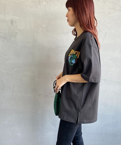 RVCA（ルーカ）の「[RVCA/ルーカ] COBRA TOUR ST バックプリントTシャツ（Tシャツ/カットソー・レディース・ブラック/オフホワイト・S/M/L）」の16枚目の写真