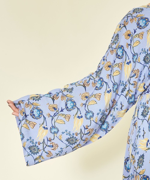 チャイハネ（チャイハネ）の「【チャイハネ】フラワープリントVネックワンピース（ワンピース・レディース・ホワイト/ブラック/グレー/ブルー・FREE）」の10枚目の写真