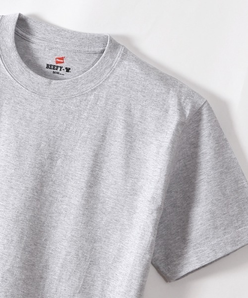 HANES(ヘインズ)の「6.1oz アメリカ発!ヘインズのTシャツと言えばコレ!ビーフィーTシャツ【Hanes】Beefy T-SHIRT H5180 / HM1-D001(Tシャツ/カットソー・メンズ・ホワイト/グリーン/グレー/カーキ/ブラック/ベージュ/ダークグレー/ライトオレンジ系/ブルー/ピンク/ライトイエロー/インディゴブルー/ライトパープル/ダークブラウン・M/L/XL/S/XS)」の3枚目の写真