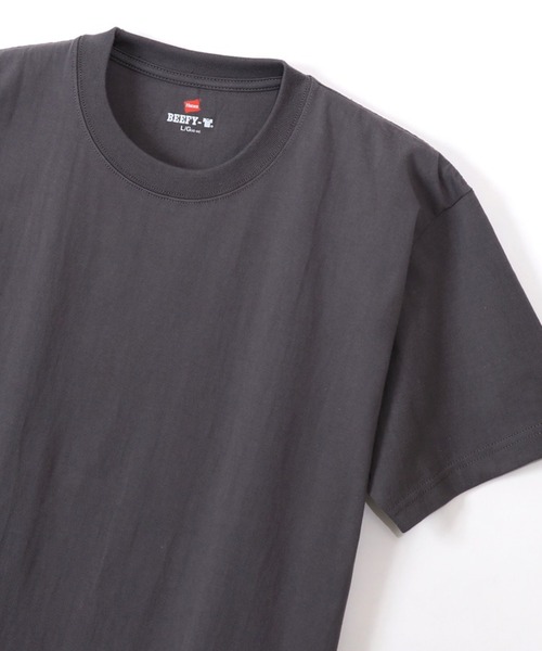 HANES(ヘインズ)の「6.1oz アメリカ発!ヘインズのTシャツと言えばコレ!ビーフィーTシャツ【Hanes】Beefy T-SHIRT H5180 / HM1-D001(Tシャツ/カットソー・メンズ・ホワイト/グリーン/グレー/カーキ/ブラック/ベージュ/ダークグレー/ライトオレンジ系/ブルー/ピンク/ライトイエロー/インディゴブルー/ライトパープル/ダークブラウン・M/L/XL/S/XS)」の4枚目の写真
