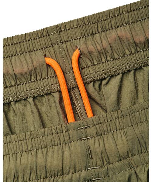 UNDER ARMOUR（アンダーアーマー）の「UA 21230 ウインド パンツ（トレーニング/メンズ）（その他パンツ・メンズ・カーキ/ブラック×グレー・S/M/L/XL/XXL/3XL）」の12枚目の写真