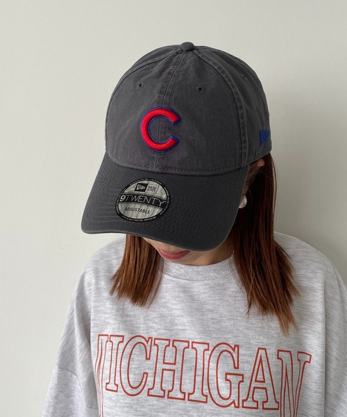 NEW ERA(ニューエラ)の「【NEW ERA】9TWENTYベースボールロゴキャップ(キャップ・レディース・ホワイト/チャコールグレー/ブラック/ネイビー/ブラック系その他/ブラック系その他2/ブラック系その他3/ブラック系その他4/パープル/ブラック系その他5/ブラック系その他7/ネイビー系2/レッド/ネイビー系1/ブラック系その他6/ブラック×グリーン/ブラック×レッド/グレー系その他/ダークグレー/ネイビー系3/ブラック×ゴールド/グレー系その他3/グレー系その他2/ネイビー系4/ライトブラック/ネイビー系5/ネイビー系6/エンジ/グリーン/ブラック×ベージュ/ネイビー系7/グレー系その他4・FREE)」の19枚目の写真