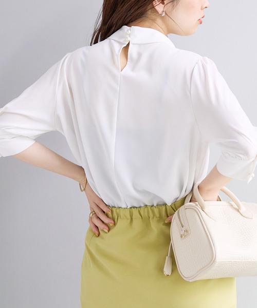 natural couture(ナチュラルクチュール)の「袖口パールノット結び6分袖ブラウス(シャツ/ブラウス・レディース・ラベンダー/サックスブルー/ピンクベージュ/その他2/その他1/オフホワイト・FREE)」の10枚目の写真