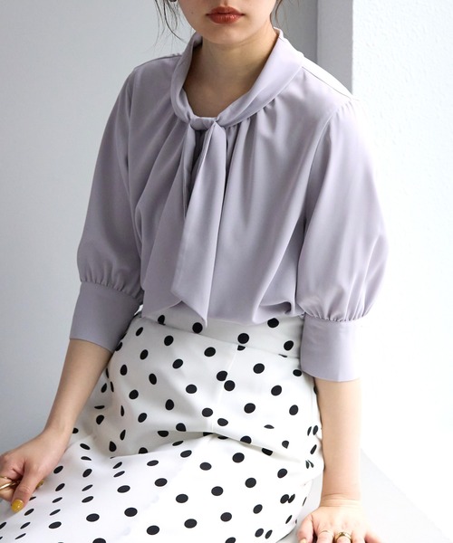 natural couture(ナチュラルクチュール)の「袖口パールノット結び6分袖ブラウス(シャツ/ブラウス・レディース・ラベンダー/サックスブルー/ピンクベージュ/その他2/その他1/オフホワイト・FREE)」の18枚目の写真
