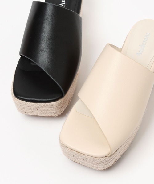 Andemiu（アンデミュウ）の「スクエアジュートサンダル299791（サンダル・レディース・ブラック/ホワイト・SMALL/MEDIUM/LARGE）」の6枚目の写真