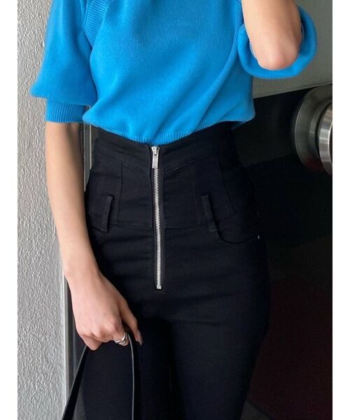 EMODA(エモダ)の「カーブラインジップハイウエストパギンス(デニムパンツ・レディース・ブラック/インディゴブルー・X-SMALL/SMALL/MEDIUM)」の9枚目の写真