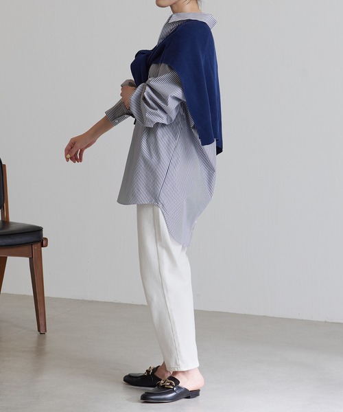 COLLAGE GALLARDAGALANTE（コラージュガリャルダガランテ）の「360度抜かりなし/バックボタン袖ギャザーシャツ（シャツ/ブラウス・レディース・ホワイト/パープル/ネイビー・FREE）」の4枚目の写真