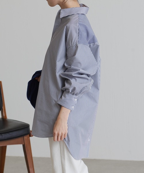 COLLAGE GALLARDAGALANTE（コラージュガリャルダガランテ）の「360度抜かりなし/バックボタン袖ギャザーシャツ（シャツ/ブラウス・レディース・ホワイト/パープル/ネイビー・FREE）」の9枚目の写真