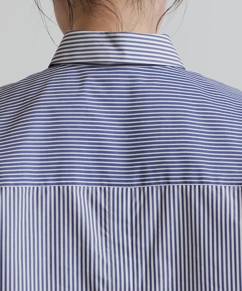 COLLAGE GALLARDAGALANTE（コラージュガリャルダガランテ）の「360度抜かりなし/バックボタン袖ギャザーシャツ（シャツ/ブラウス・レディース・ホワイト/パープル/ネイビー・FREE）」の18枚目の写真