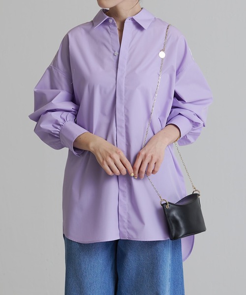COLLAGE GALLARDAGALANTE（コラージュガリャルダガランテ）の「360度抜かりなし/バックボタン袖ギャザーシャツ（シャツ/ブラウス・レディース・ホワイト/パープル/ネイビー・FREE）」の21枚目の写真