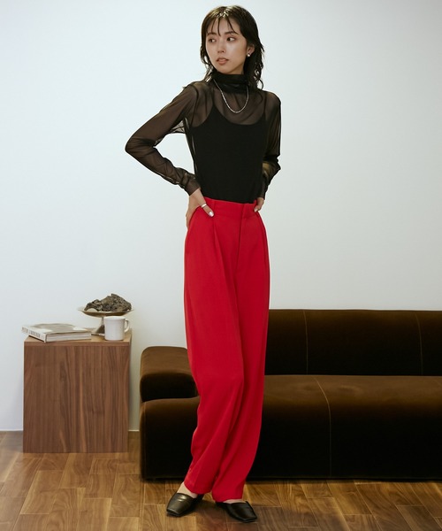 VACANCY(ヴァカンシー)の「シアータートルカラーインナー(Tシャツ/カットソー・レディース・ホワイト/ブラック/ブルー/グレイッシュベージュ・FREE)」の18枚目の写真