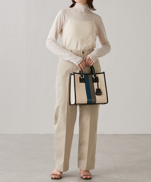 PAPILLONNER(パピヨネ)の「スクエアパイピングトート/Sサイズ/WEB限定(ハンドバッグ・レディース・ブラック/グレイッシュベージュ・FREE)」の18枚目の写真