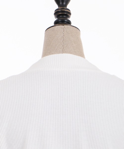 axes femme POETIQUE(アクシーズファムポエティック)の「ボリュームチュール袖プルオーバー(Tシャツ/カットソー・レディース・ブラック/ピンク/キナリ・MEDIUM)」の10枚目の写真