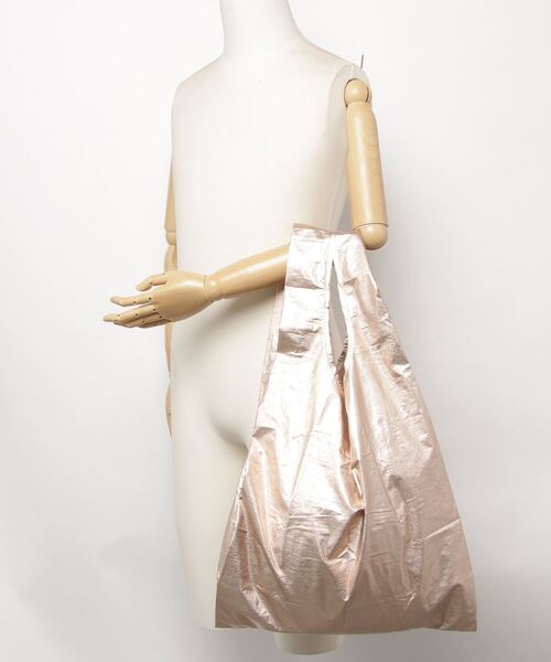 SHIPS Days（シップスデイズ）の「BAGGU:スタンダードメタリック（エコバッグ/サブバッグ・レディース・シルバー/ピンク/ライトパープル/ゴールド・ONE SIZE）」の10枚目の写真