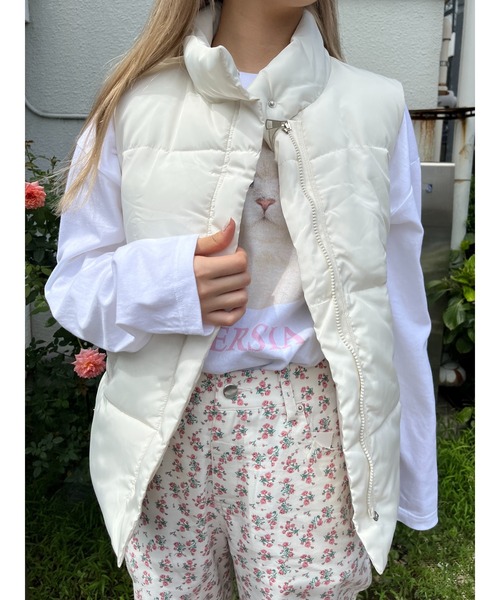 WC（ダブル シー）の「ダウンライクカラーベスト（ブルゾン・レディース・ホワイト/ブラック・FREE）」の6枚目の写真