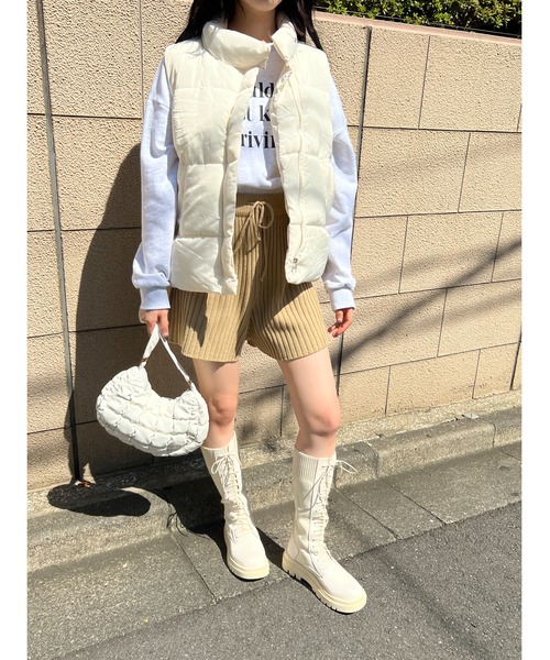 WC（ダブル シー）の「ダウンライクカラーベスト（ブルゾン・レディース・ホワイト/ブラック・FREE）」の17枚目の写真