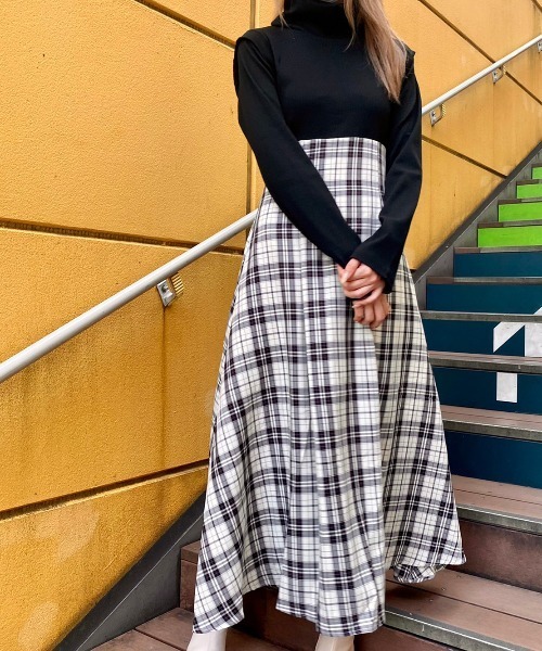 abc une face（アーベーセーアンフェイス）の「チェックドッキングワンピース（ワンピース・レディース・ホワイト/ブラック/ダークブラウン・FREE）」の4枚目の写真