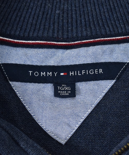 TOMMY HILFIGER(トミーヒルフィガー)の「【ヴィンテージ古着】TOMMY HILFIGER / トミーヒルフィガー ロゴ刺繍 ハーフジップニット セーター(ニット/セーター・メンズ・ネイビー・X-LARGE)」の4枚目の写真