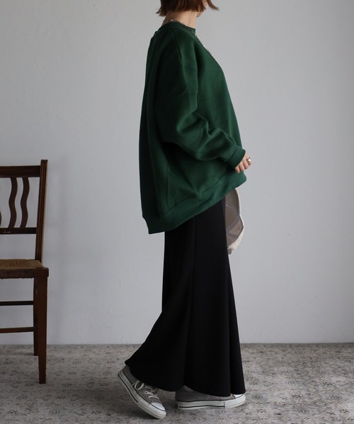 Fizz(フィズ)の「【maiko_wear × Fizz コラボ】 裏起毛オーバーサイジングクルーネックスウェット(スウェット・レディース・チャコール/グリーン/ブラック・M)」の16枚目の写真